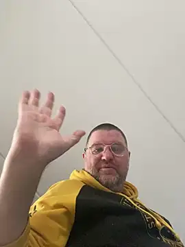 thetobmaster200 online show from December 2, 12:29 pm