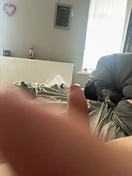 hornywelshguy1 online show from July 26, 8:10 am