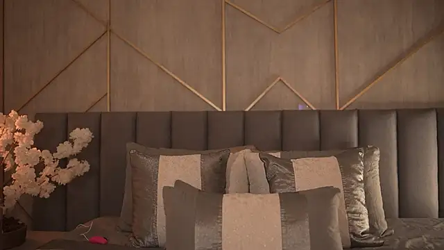 miia blake online show from October 16, 9:27 pm