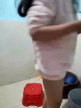 Snapshot of Kashish_SC chatting on December 8, 10:52 am Kashish SC online show from December 8, 10:52 am