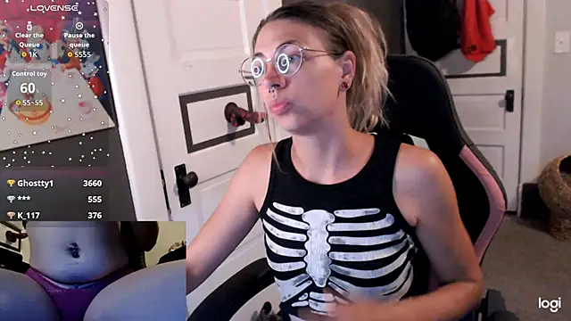 KSwonderland6 online show from September 9, 3:17 am