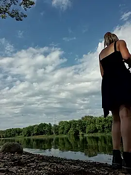 KSwonderland6 online show from September 18, 3:03 pm