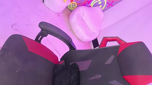 GEANNAROSE online show from December 21, 10:39 am