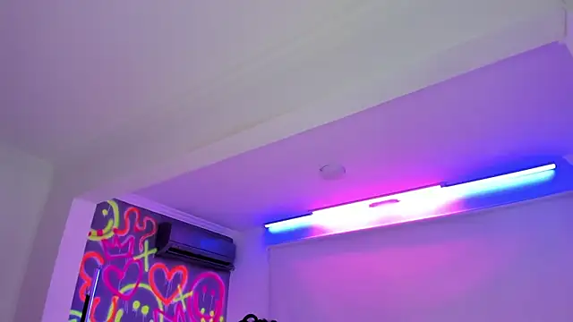 GEANNAROSE online show from January 17, 11:49 am