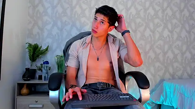 Dorianmistery2322  online show from January 18, 4:26 am