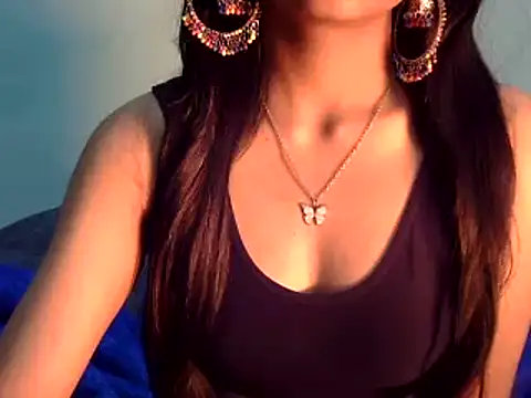 Snapshot of Cute_Alaina chatting on February 2, 8:13 am Cute Alaina online show from February 2, 8:13 am