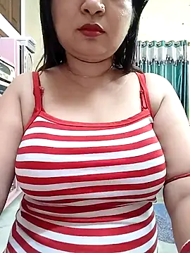 Royalgirl667 online show from December 2, 6:09 am