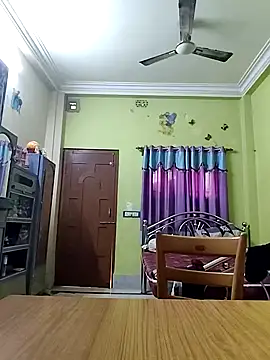 Royalgirl667 online show from December 7, 5:59 am