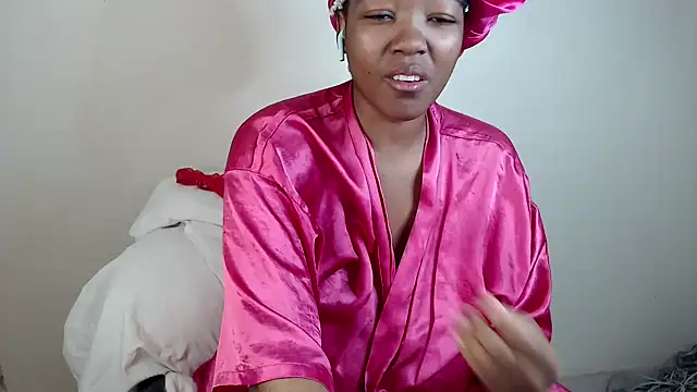 Busty-Londie online show from October 2, 10:00 am