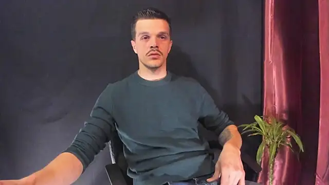 Snapshot of DonyBrown chatting on March 4, 7:14 am DonyBrown online show from March 4, 7:14 am