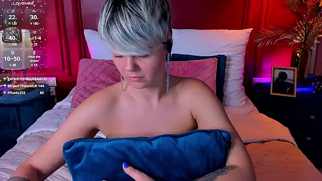 Snapshot of Lady_AliBi chatting on February 11, 7:27 pm Lady AliBi online show from February 11, 7:27 pm