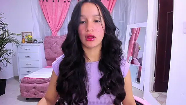 briandah  online show from September 9, 1:32 pm