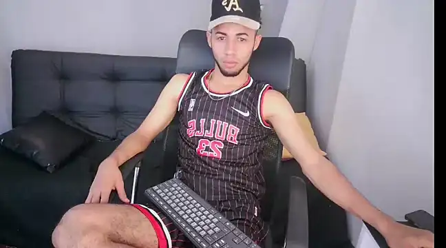 Snapshot of jhon_ath chatting on February 1, 2:16 am jhon ath online show from February 1, 2:16 am