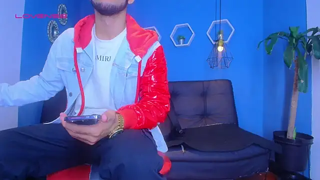 Snapshot of jhon_ath chatting on October 18, 4:37 am jhon ath online show from October 18, 4:37 am