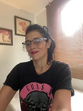 MireyaTorresGu online show from March 17, 4:43 pm