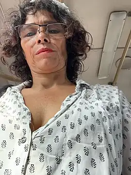 MireyaTorresGu online show from April 13, 1:49 pm