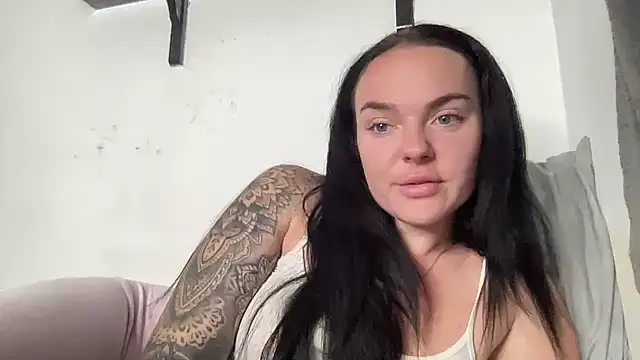 yorkshiregal online show from October 14, 7:09 am