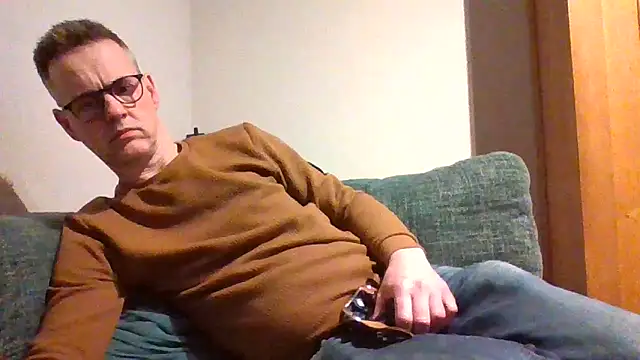 Snapshot of Hectorthyssen1 chatting on February 5, 10:33 pm Hectorthyssen1 online show from February 5, 10:33 pm