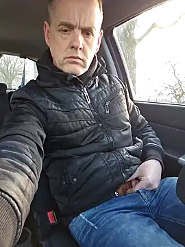 Snapshot of Hectorthyssen1 chatting on February 6, 3:31 pm Hectorthyssen1 online show from February 6, 3:31 pm