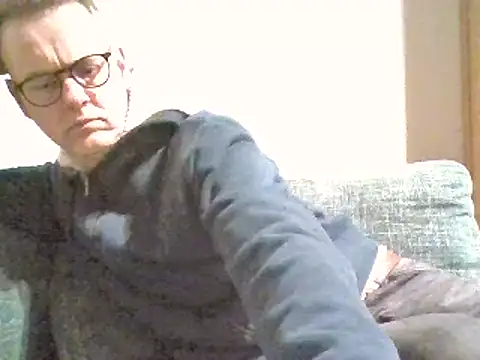 Snapshot of Hectorthyssen1 chatting on February 9, 10:11 pm Hectorthyssen1 online show from February 9, 10:11 pm