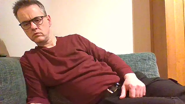 Snapshot of Hectorthyssen1 chatting on February 24, 11:09 pm Hectorthyssen1 online show from February 24, 11:09 pm