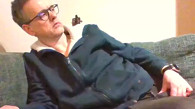 Snapshot of Hectorthyssen1 chatting on March 3, 11:35 pm Hectorthyssen1 online show from March 3, 11:35 pm