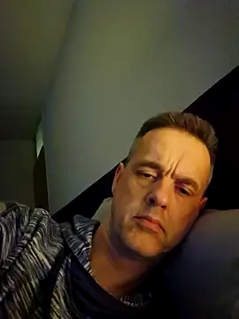 Snapshot of Hectorthyssen1 chatting on March 18, 9:10 pm Hectorthyssen1 online show from March 18, 9:10 pm