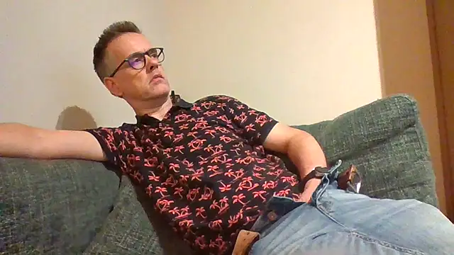 Snapshot of Hectorthyssen1 chatting on September 19, 9:59 pm Hectorthyssen1 online show from September 19, 9:59 pm