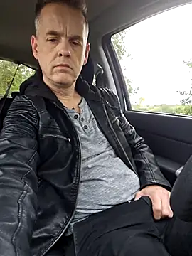 Snapshot of Hectorthyssen1 chatting on October 17, 2:19 pm Hectorthyssen1 online show from October 17, 2:19 pm