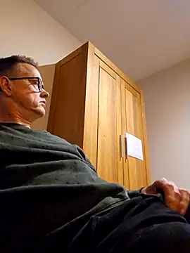 Snapshot of Hectorthyssen1 chatting on October 18, 10:32 pm Hectorthyssen1 online show from October 18, 10:32 pm