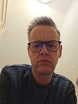 Hectorthyssen1 online show from February 1, 7:01 pm