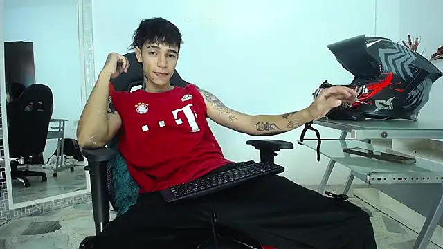 Snapshot of Zacktk7 chatting on December 10, 11:19 pm Zacktk7 online show from December 10, 11:19 pm