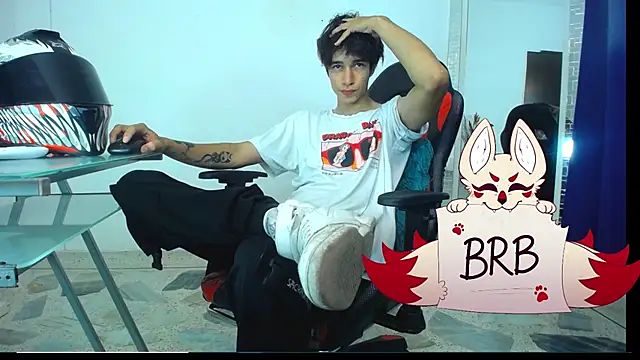 Snapshot of Zacktk7 chatting on January 24, 12:09 am Zacktk7 online show from January 24, 12:09 am