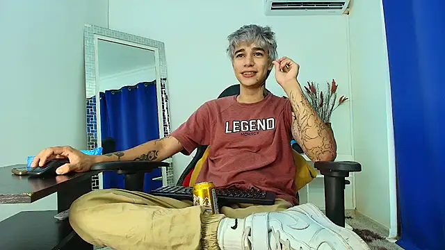 Snapshot of Zacktk7 chatting on February 27, 8:09 pm Zacktk7 online show from February 27, 8:09 pm