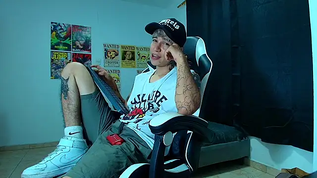 Snapshot of Zacktk7 chatting on March 14, 4:43 am Zacktk7 online show from March 14, 4:43 am