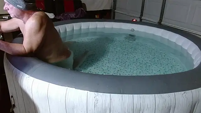 Snapshot of 69vivian chatting on February 22, 1:33 am 69vivian online show from February 22, 1:33 am