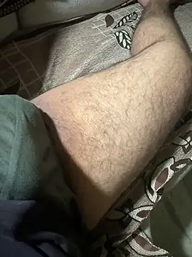 Snapshot of studdboyy chatting on October 5, 10:35 am studdboyy online show from October 5, 10:35 am