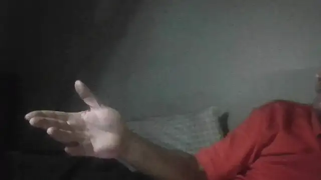 Snapshot of George48 chatting on December 5, 4:10 am George48 online show from December 5, 4:10 am