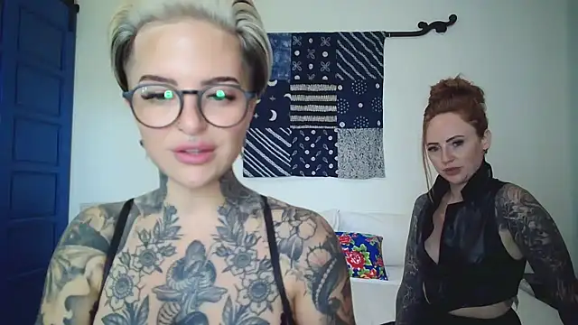 Snapshot of Alexandersonxo chatting on March 13, 5:00 am Alexandersonxo online show from March 13, 5:00 am