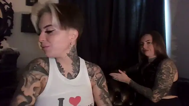 Snapshot of Alexandersonxo chatting on December 16, 10:20 am Alexandersonxo online show from December 16, 10:20 am