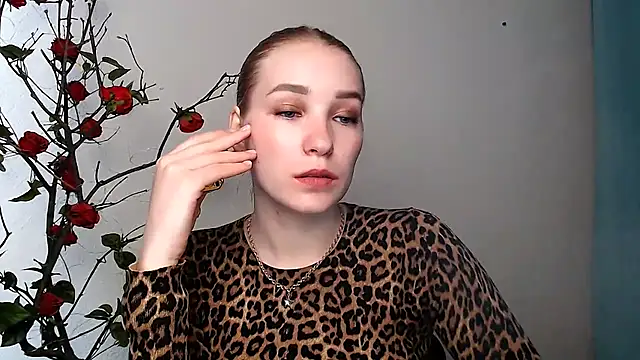 Queen ofLove online show from March 26, 1:38 pm