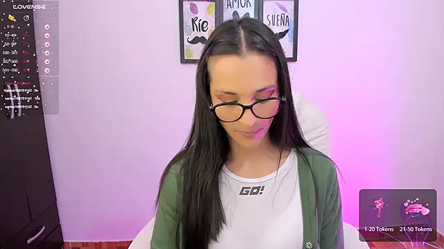 mariaan m  online show from January 11, 7:49 pm