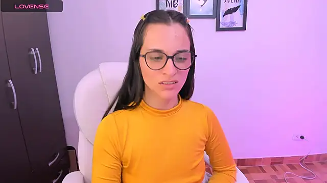 mariaan m  online show from February 11, 11:44 pm