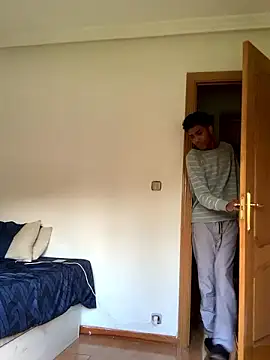 Ryan-hot online show from December 2, 3:25 pm