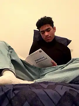 Ryan-hot online show from December 3, 2:58 am