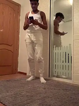 Ryan-hot online show from December 6, 7:23 pm