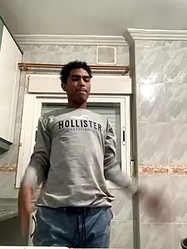 Ryan-hot online show from December 6, 11:25 pm