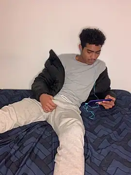 Ryan-hot online show from December 14, 2:45 am