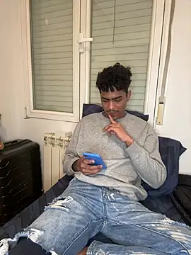 Ryan-hot online show from March 6, 3:35 pm