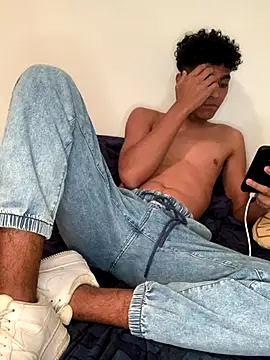 Ryan-hot online show from September 16, 7:59 pm